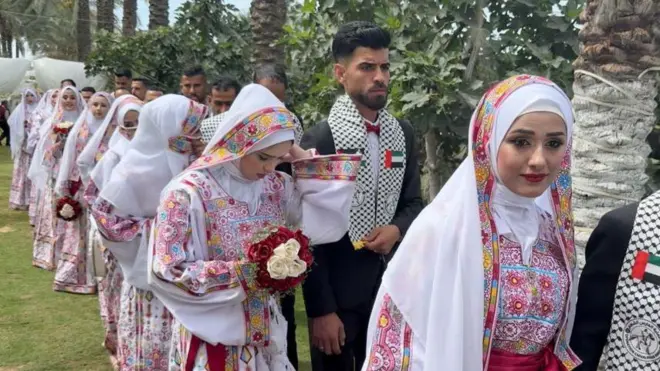 Awọn kan lara awọn to n ṣe igbeyawo naa