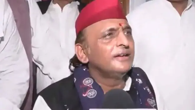 अखिलेश यादव