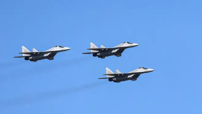 Avions MiG 29 lors d'un défilé militaire à Varsovie
