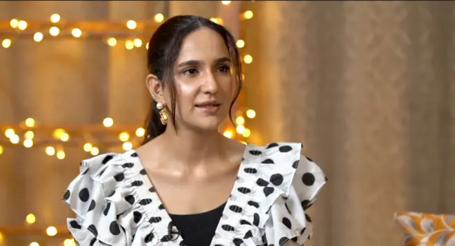 انوشے عباسی