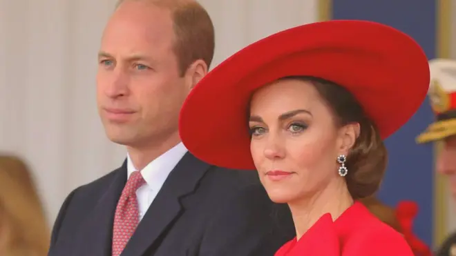 الأمير ويليام، أمير ويلز وكاثرين، أميرة ويلز، شوهدا في 21 نوفمبر 2023