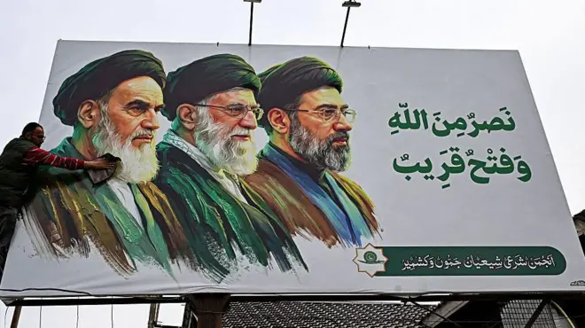 खुमैनी, आयतुल्लाह खामेनेई, मोजतबा खामेनेई