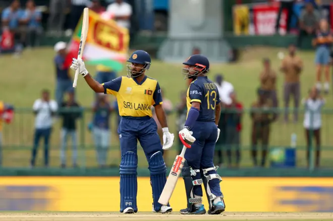 පවන් රත්නායක