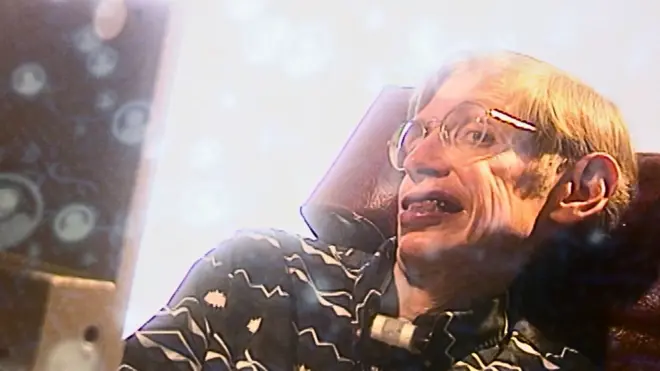 著名物理學家史蒂芬·霍金(Stephen Hawking)在1995年接受BBC節目《明日世界》(Tomorrow's World)訪問,預測2025年的科技發展。