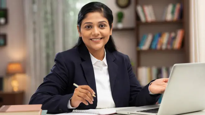 వైఎస్ఆర్ లా నేస్తం