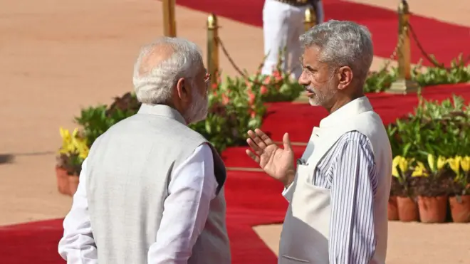 बांगलादेशात अल्पसंख्यांकांवर होत असलेल्या हल्लांबाबत संसदेत बोलताना परराष्ट्रमंत्री एस. जयशंकर काय म्हणाले?