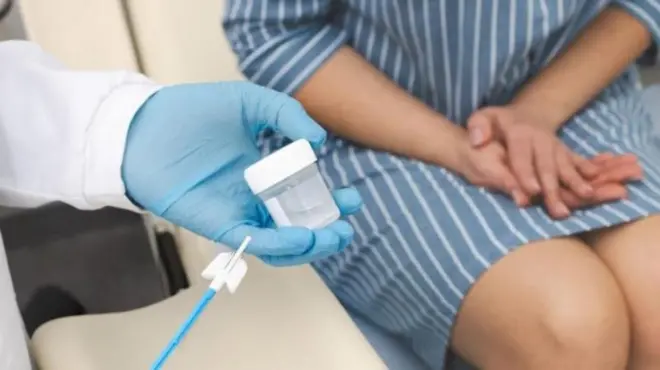 लैंगिक संबंधांनंतर HPV लस काम करणे थांबवते का? लिंगाचा कर्करोग टाळण्यासाठी पुरुषही ही लस घेऊ शकतात का?