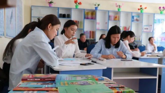 Мектеп окуучу