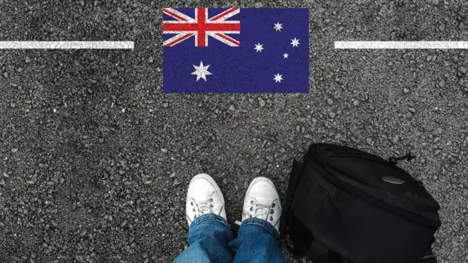 Quyết định từ chối học sinh của Sở Giáo dục bang New South Wales áp dụng cho những học sinh muốn đến học bậc phổ thông công lập