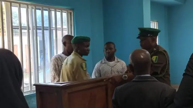 Aworan Tani Ọlọrun ni ileẹjọ