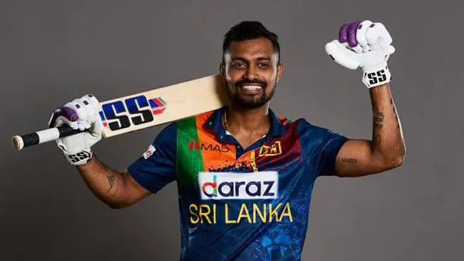 ඕස්ට්‍රේලියාවේදී විභාග වූ ස්ත්‍රී දූෂණ චෝදනාවට අදාළ නඩුවෙන් ක්‍රිකට් ක්‍රීඩක ධනුෂ්ක ගුණතිලක නිදොස් කොට නිදහස් වීමෙන් අනතුරුව ඔහුගේ ඉදිරි ක්‍රීඩා ගමන සම්බන්ධයෙන් බොහෝ දෙනාගේ අවධානය යොමුව තිබේ.