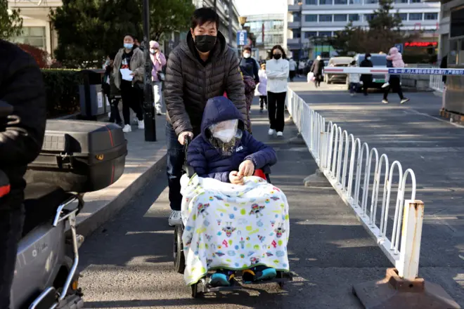 Children outside hospital in China
