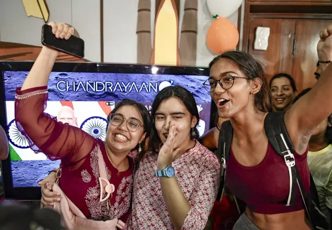 చంద్రయాన్ 3 విజయంపై సంబరాలు