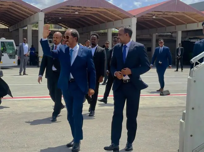 Safarkiisii ugu horreeyay ee uu dibadda ugu baxo tan iyo markii la doortay 