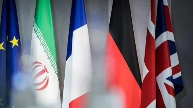 پرچم‌های اتحادیه اروپا، ایران، فرانسه، آلمان و بریتانیا