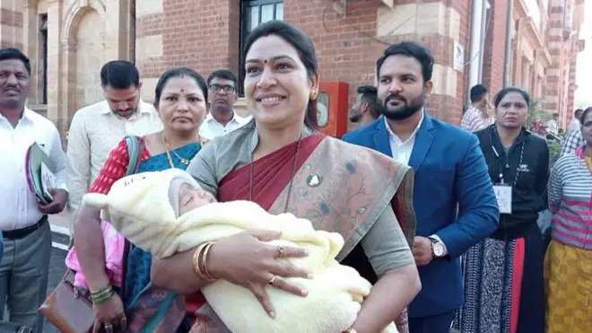 सरोज अहिरे