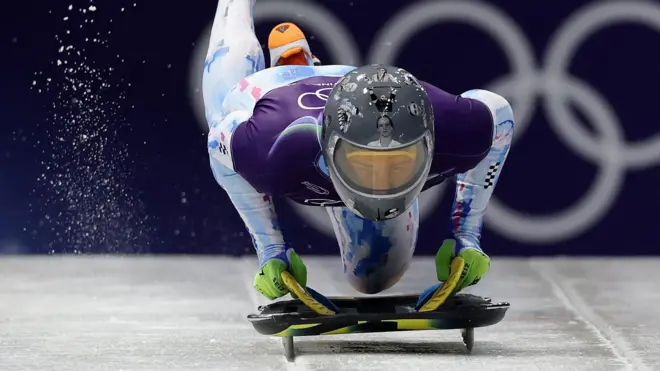 Владислав Гераскевич під час тренувального заїзду у рамках зимової Олімпіади 2026 