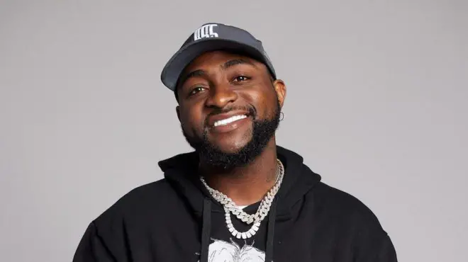 Aworan David Adeleke, ẹni ti ọpọ mọ si Davido