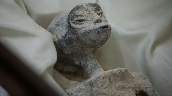 గ్రహాంతరవాసి భౌతికకాయం అంటూ మెక్సికోలో ప్రదర్శించిన వస్తువు