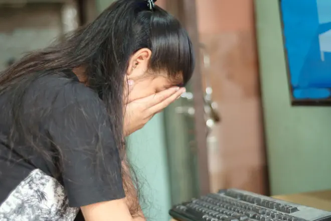 දිනෙන් දින දියුණු වන ලෝකයත් සමග ඉදිරියට යාමට නම් ලොකු කුඩා කාටත් තාක්ෂණික උපාංග භාවිතය අත්‍යාවශ්‍යම සාධකයක් වී තිබේ.