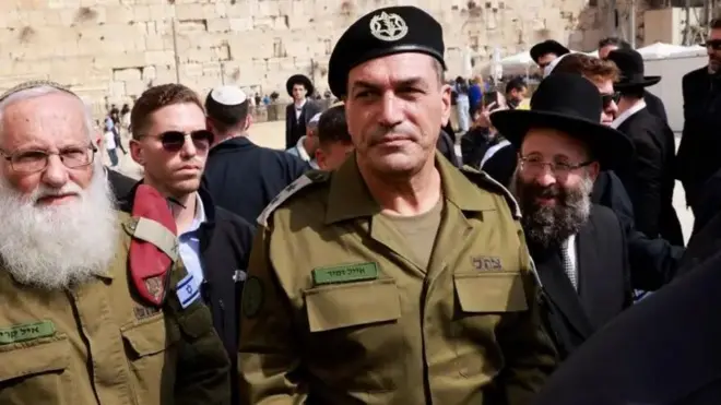 Maalintii ugu horreysay ee uu noqday Taliyaha Guud ee Ciidanka Israa’iil, Eyal Zamir ayaa si cad daaha kaga qaaday bar tilmaameedkiisa iyo himilooyinkiisa marxaladda xigta