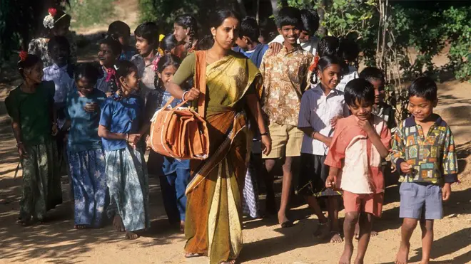 ఉపాధ్యాయురాలు