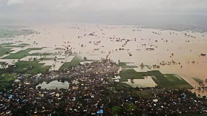 पुराचे संग्रहित छायाचित्र