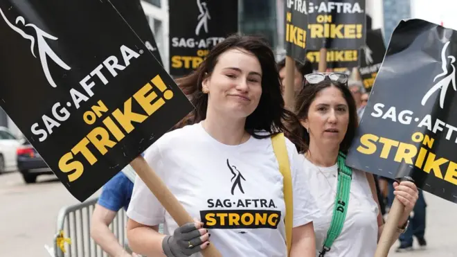 अमेरिकन सिंगर और एक्ट्रेस कैथरीन गैलाघर