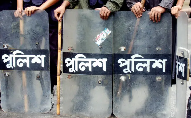 টিআইবির খানা জরিপ অনুযায়ী, বাংলাদেশে সেবাখাতে দুর্নীতিতে শীর্ষে আইন-শৃঙ্খলা রক্ষাকারী বাহিনী 