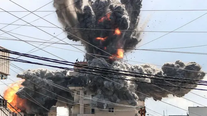 Serangan Israel menghantam kawasan Abbasiyeh, Lebanon, 8 April 2026.