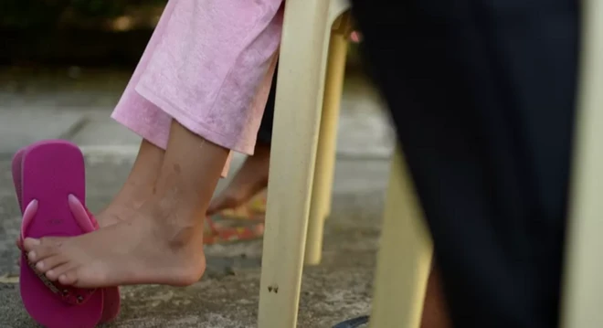 Ile ajọ alaanu ni Eric ati awọn ẹ̀gbọ́n rẹ n gbé bayii