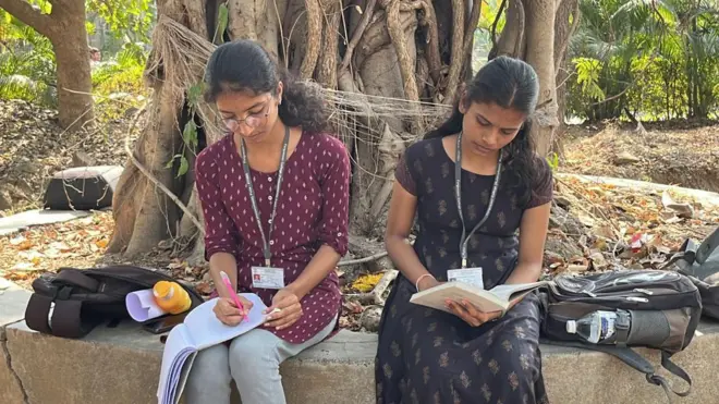 पुण्यातले विद्यार्थी