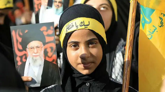 ईरान के समर्थन में प्रदर्शन