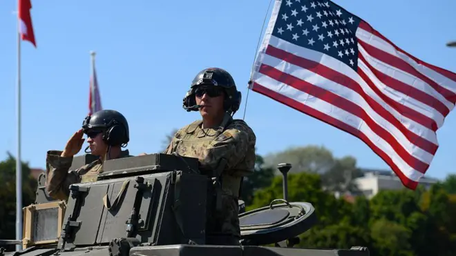 американские военные на параде в Польше, 2025 год
