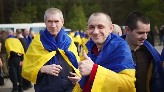 Військовополонені в прапорах 