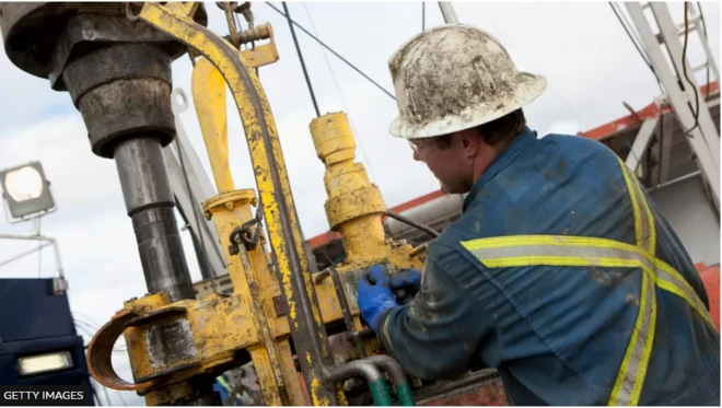 বিশ্বের অপরিশোধিত তেলের প্রায় ৪০% ওপেক প্লাস উৎপাদন করে থাকে।