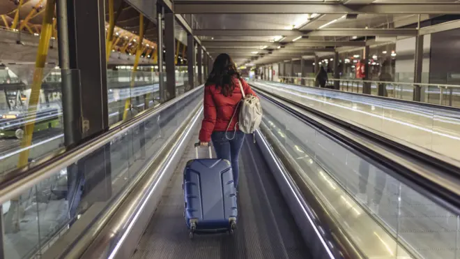 ట్రావెలేటర్