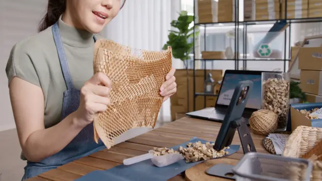 سوشل میڈیا پر پراڈکٹ ریویو