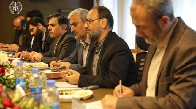 سرتیپ بهرام حسینی مطلق (نفر سوم از راست) در راس هیاتی در کابل