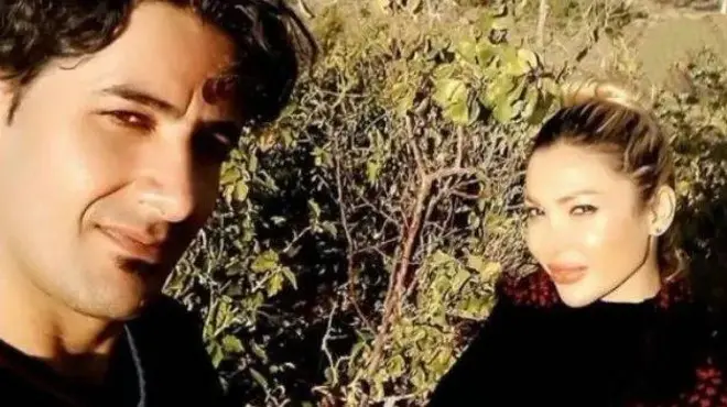 حمیدرضا الداغی در کنار همسرش، رسانه‌های حکومتی و مقامات جمهوری اسلامی سعی کردند وی را بسیجی معرفی کنند