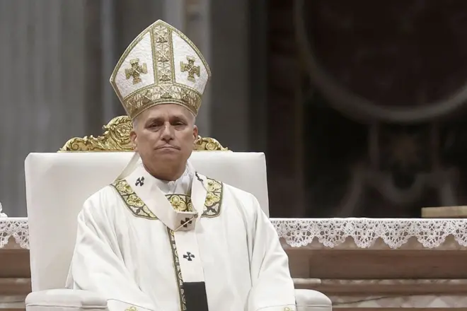 El papa León XIV dirige una misa en la Basílica de San Pedro de El Vaticano el 12 de diciembre de 2025.