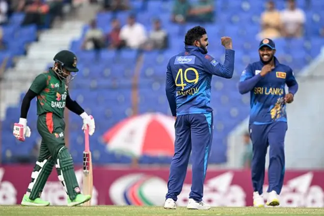 වනිඳුට ICC යෙන් යළි තරග තහනමක්