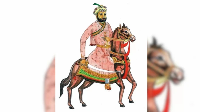 ঘোড়ার পিঠে চড়া হিমুর ছবি