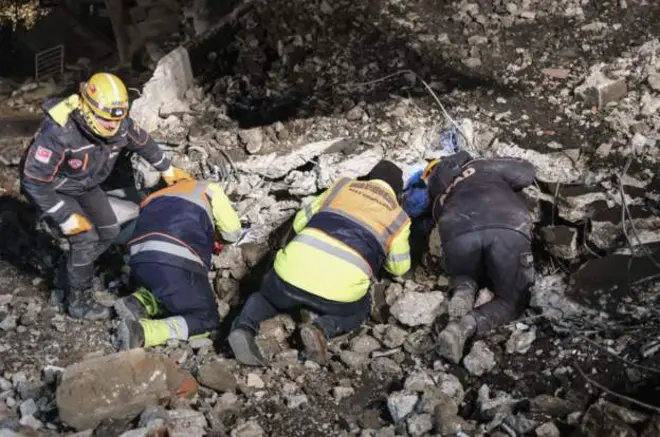 Mid ka mid ah dhismayaasha ku burburay dhulgariirka