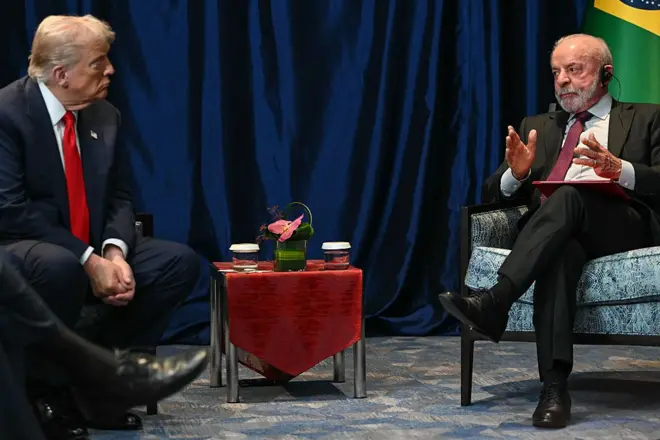 Lula e Trump se encontram na Malásia
