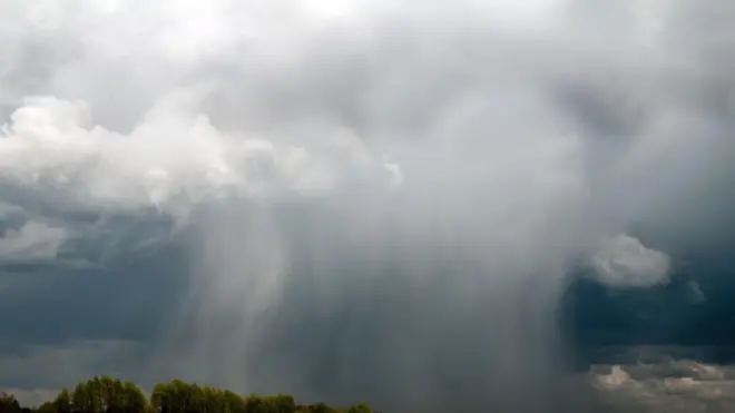 बादलों की तस्वीर