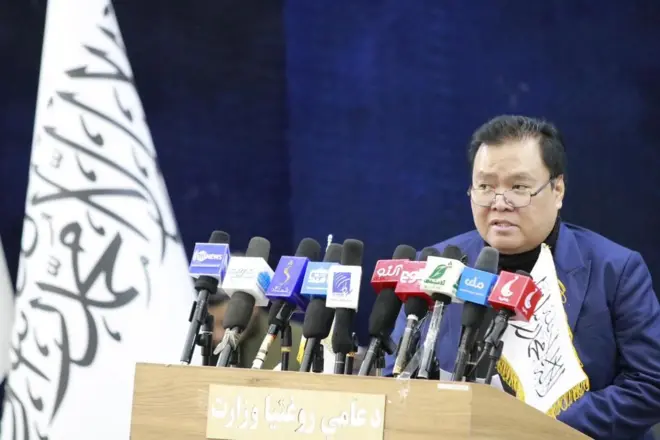 د سرطان ناروغیو په اړه د عامه پوهاوي دې غونډه کې د روغتیا نړیوال سازمان استازي ډاکټر مینول دلارا