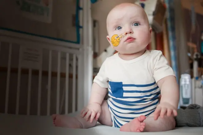 केजे या बाळाचा आजार जनुकीय बदल करून थोपवण्यात आला आहे. 