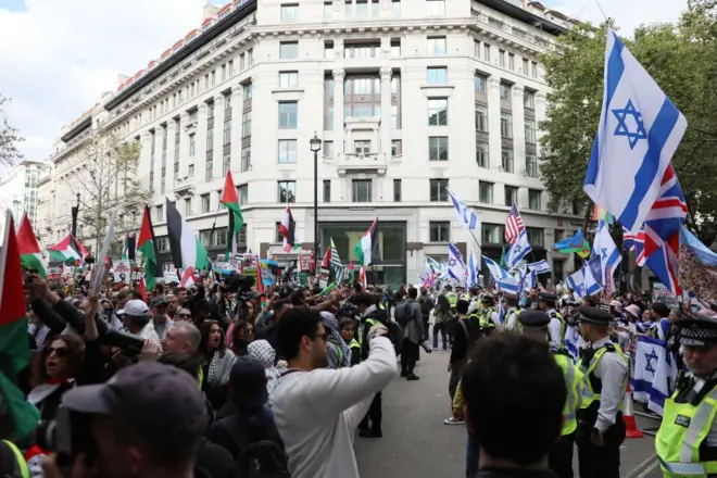 أثار الصراع في الشرق الأوسط توترات في داخل بريطانيا 