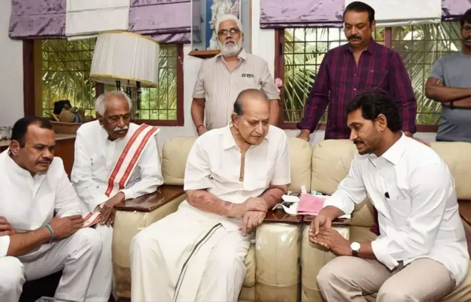 కృష్ణతో జగన్ 